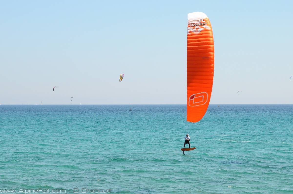 Kitefoil-Alpinefoil-0489 - Ozone Chrono 12 - Ozone Edge 2014