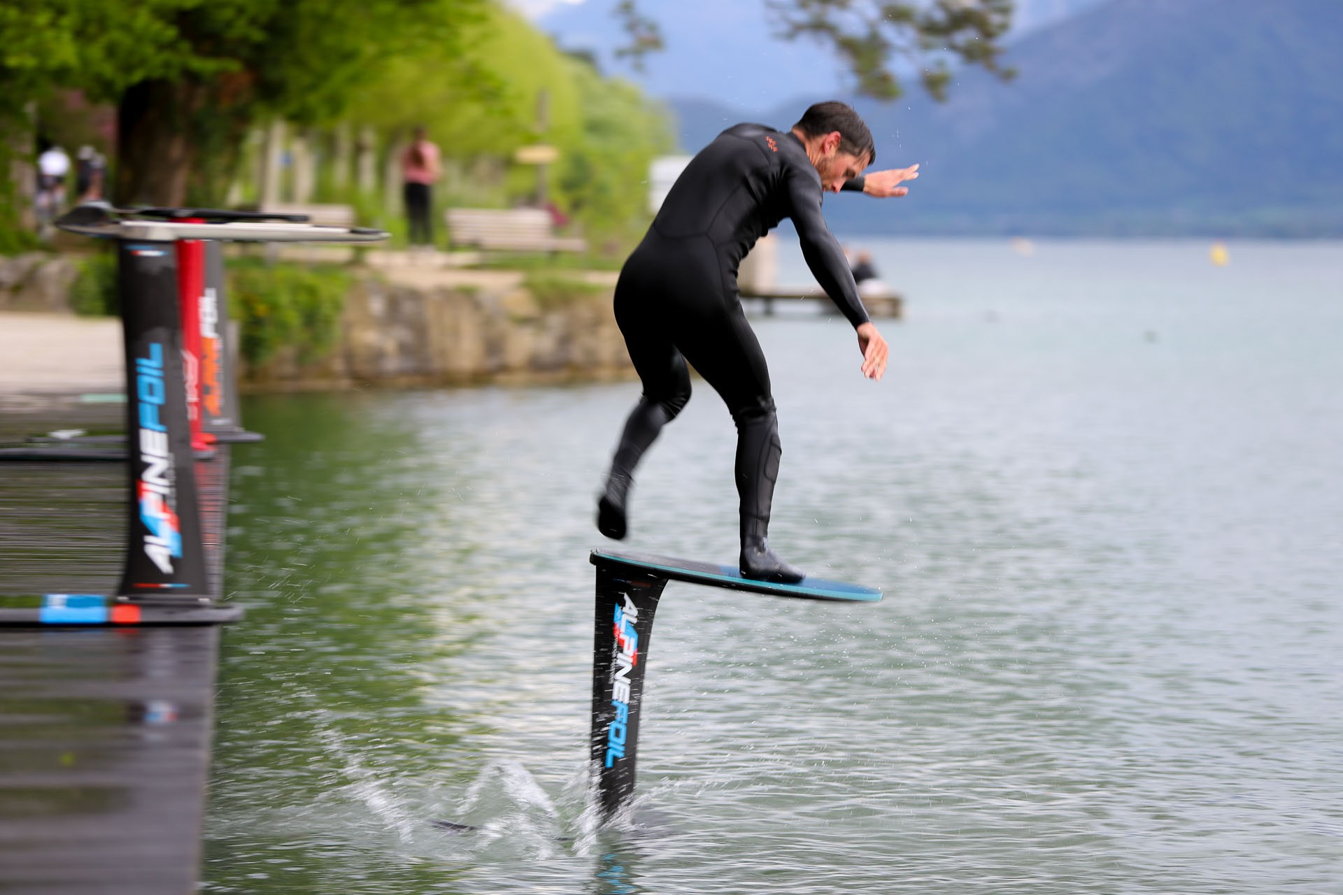 Test pumpfoil alpinefoil annecy avril 2025 18
