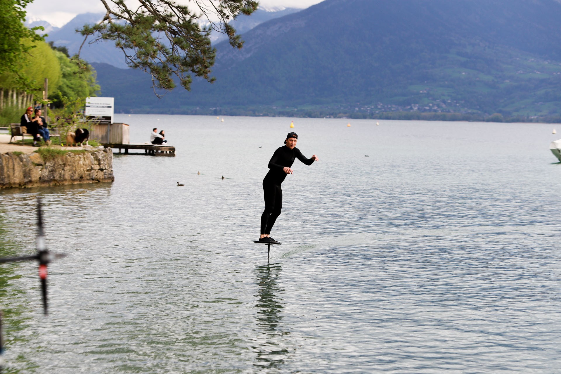 Test pumpfoil alpinefoil annecy avril 2025 40