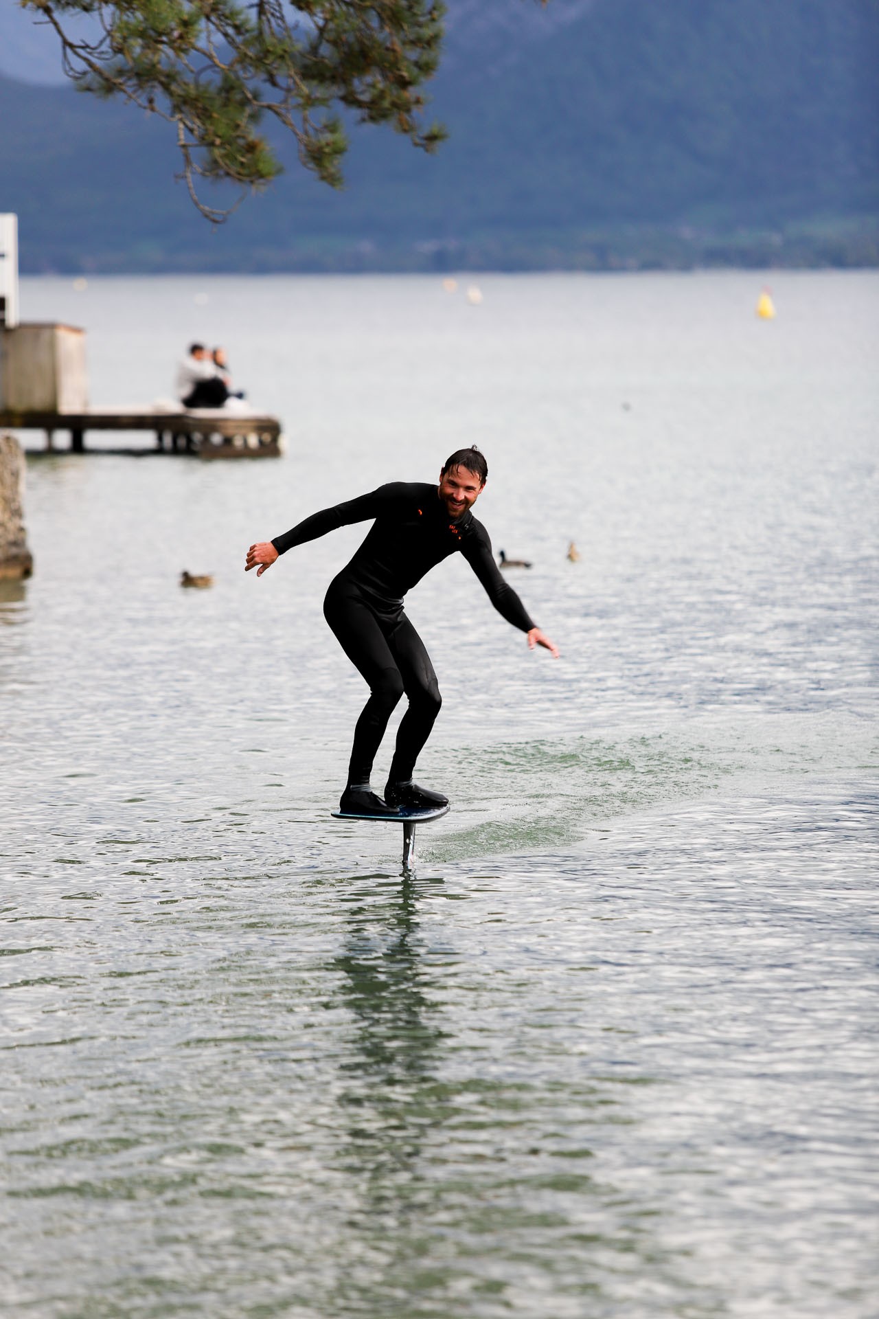 Test pumpfoil alpinefoil annecy avril 2025 43