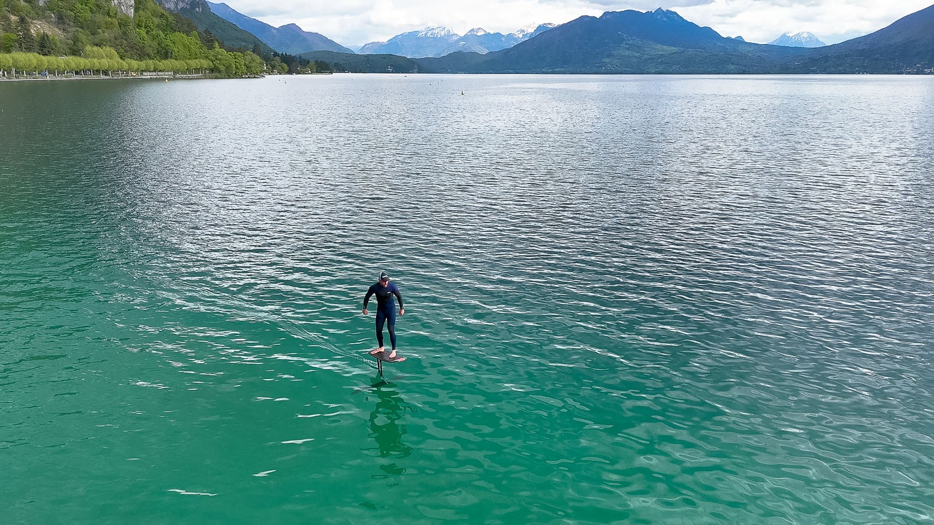 Test pumpfoil alpinefoil annecy avril 2025 80