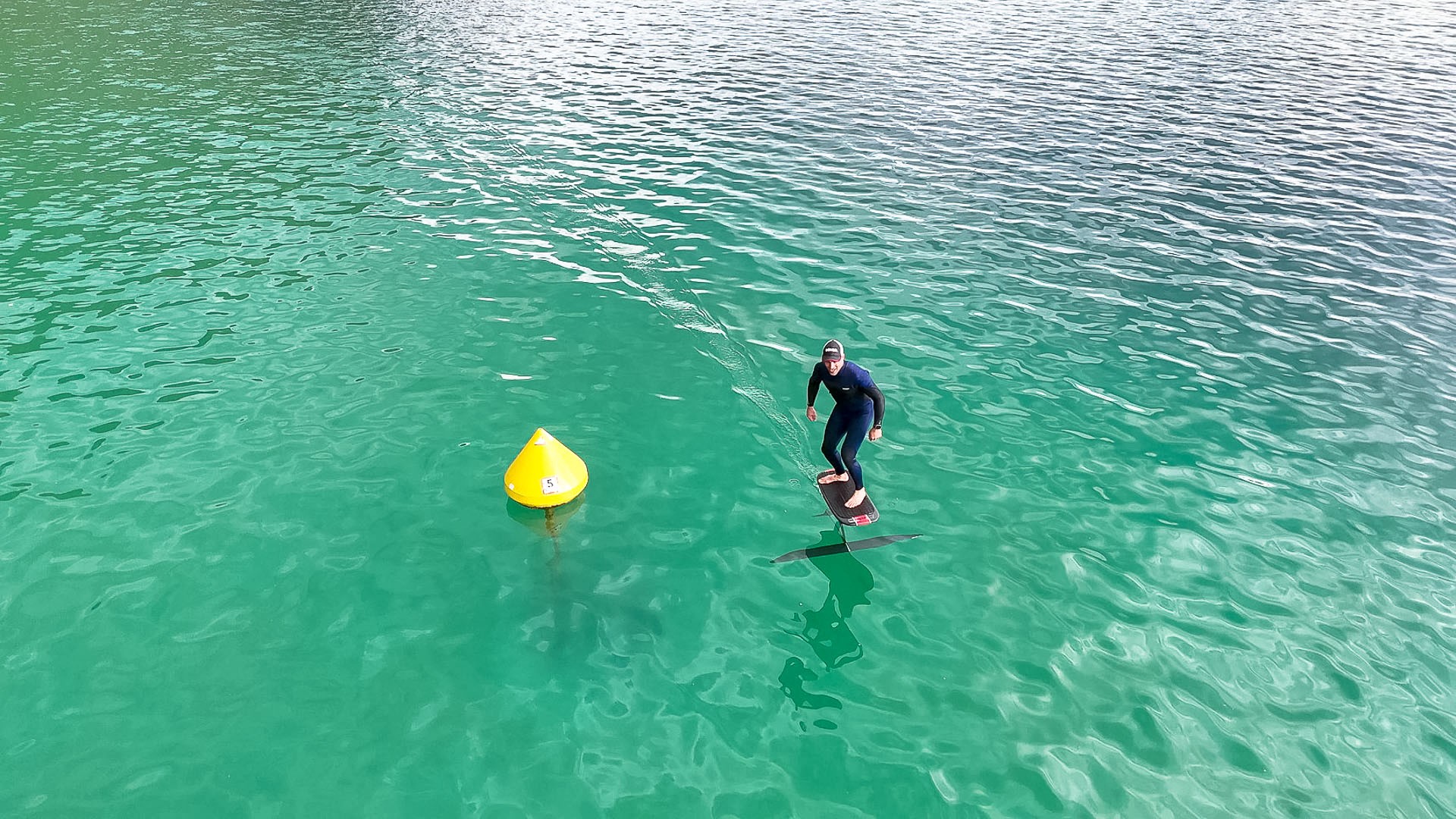Test pumpfoil alpinefoil annecy avril 2025 81