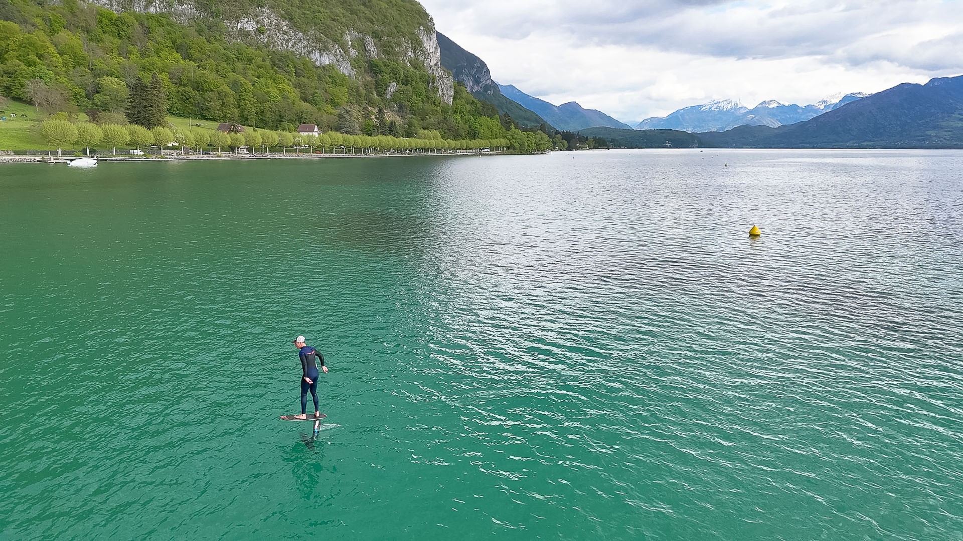 Test pumpfoil alpinefoil annecy avril 2025 85